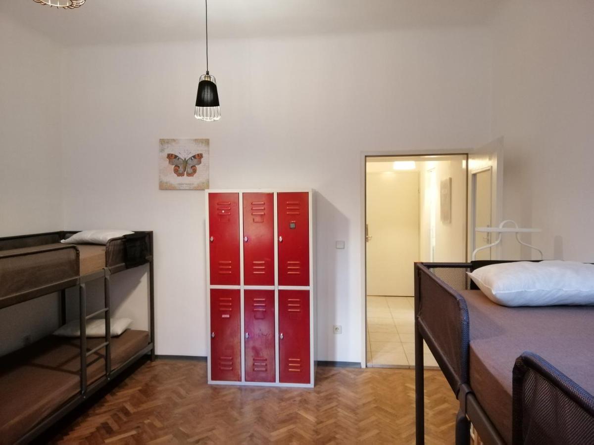 Max Out Apartment Vienna Exterior photo