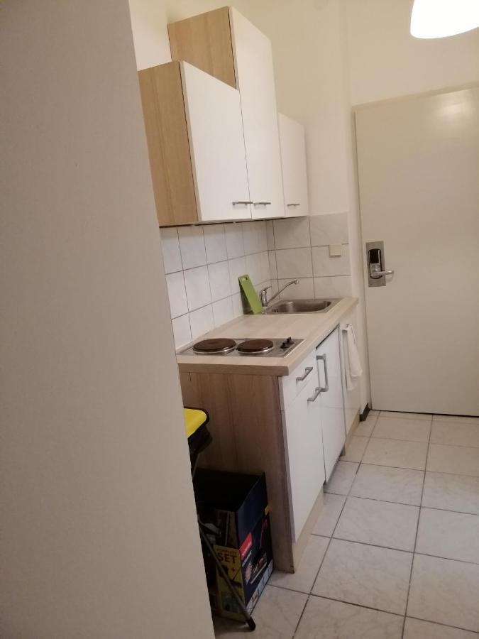Max Out Apartment Vienna Exterior photo